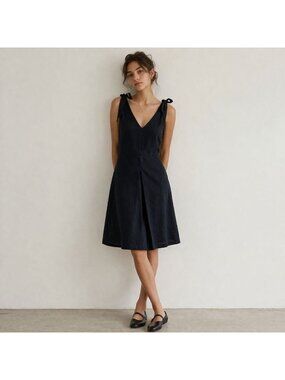 Classic Twee Linen Sleeveless Navy Midi Dress V-Neckline Chic Minimalist Sz 8